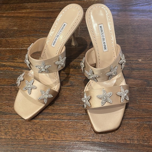 Manolo Blahnik NEW beautiful Star embellished Ostria 90mm satin sandals! - Picture 2 of 7